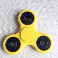 EDC Fidget Spinner Toy Banana Yellow